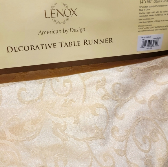 Lenox Opal Innocence Corded 14" x 90" Tablerunner - Picture 4 of 6
